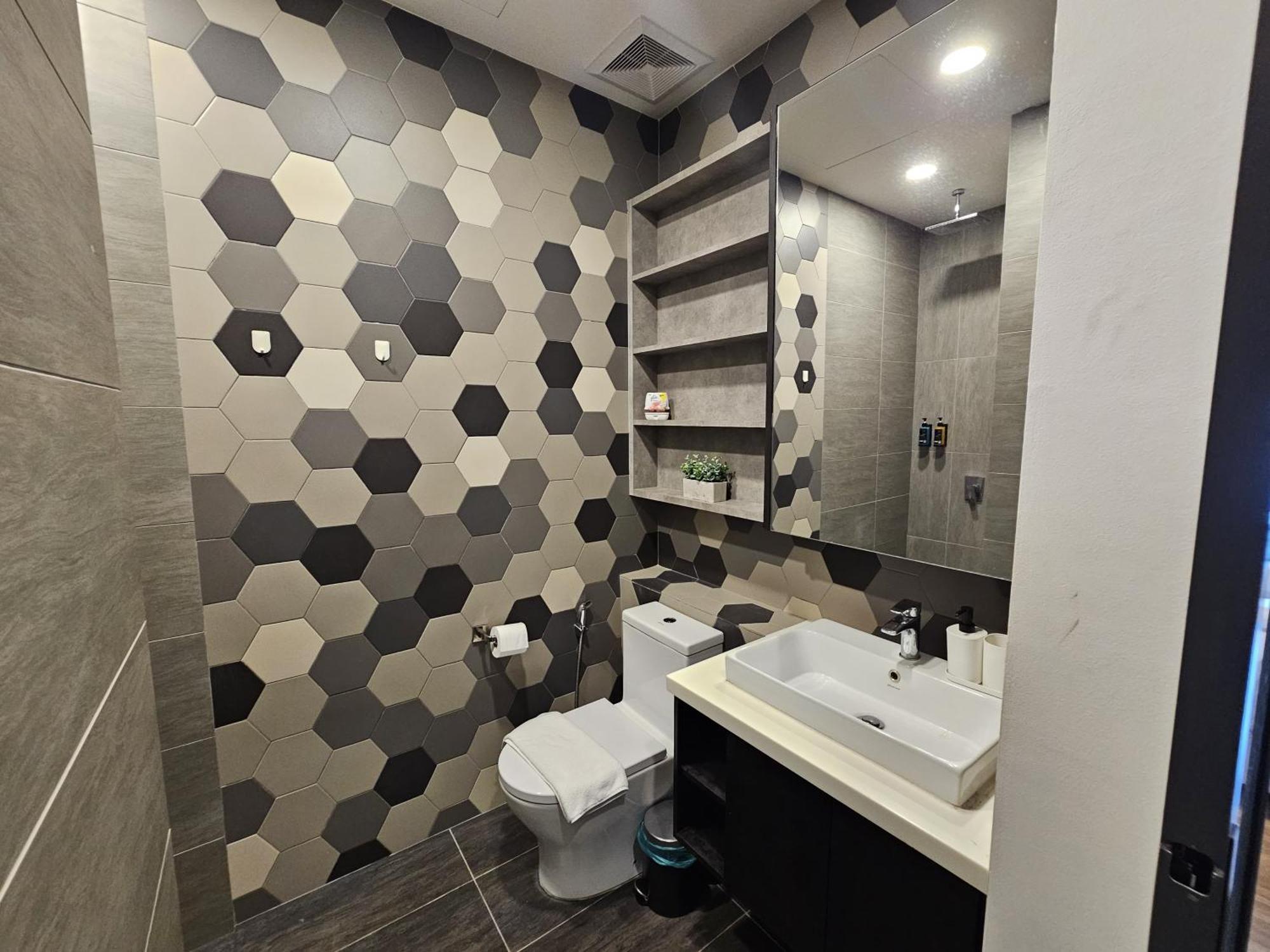 Luxurious Ceylonz Dualkey 5pax Near Bukit Bintang * Kuala Lumpur